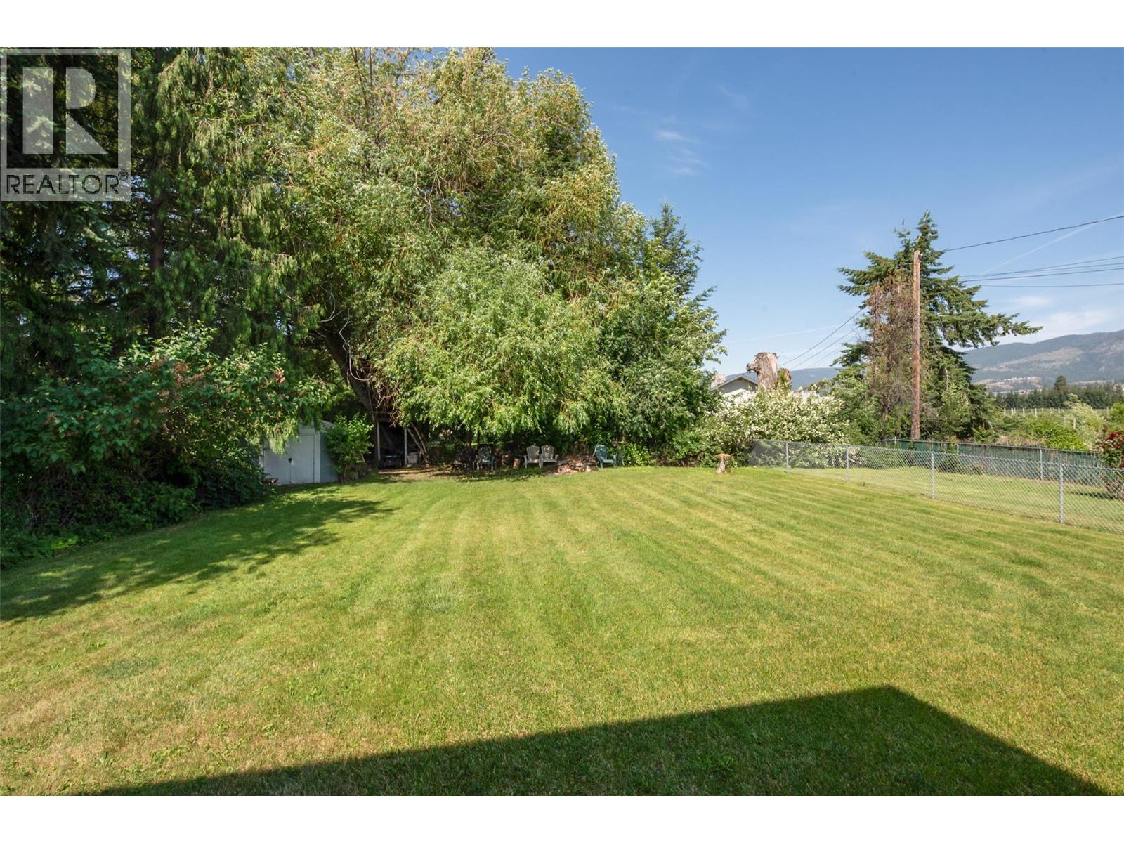 Picture for 3982 Hitchner  Road https://www.cirrealty.ca/reb/bc/3/10364353_15.jpg
