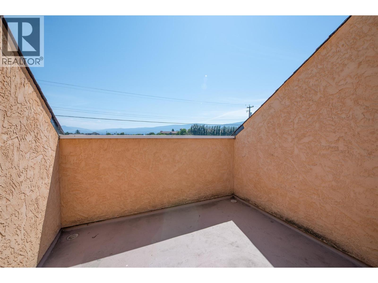 Picture for 3982 Hitchner  Road https://www.cirrealty.ca/reb/bc/3/10364353_21.jpg