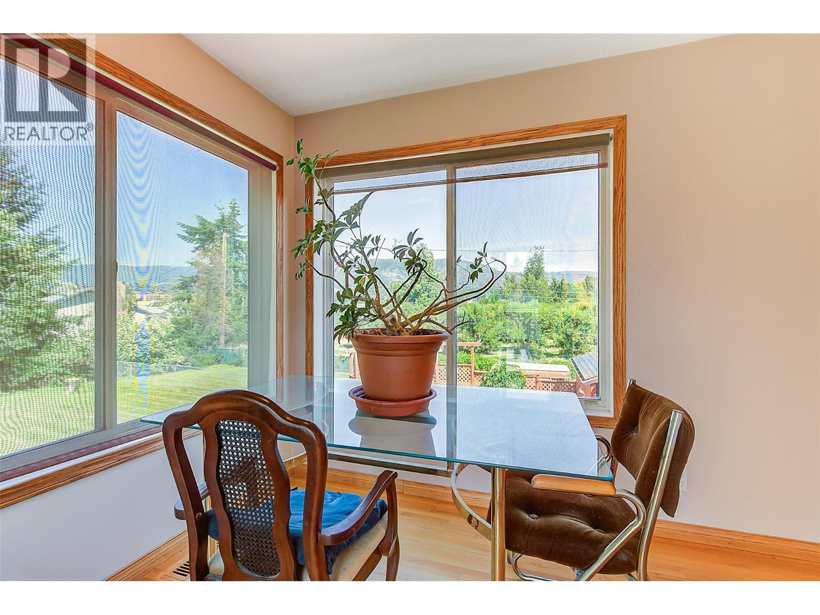 Picture for 3982 Hitchner  Road https://www.cirrealty.ca/reb/bc/3/10364353_24.jpg