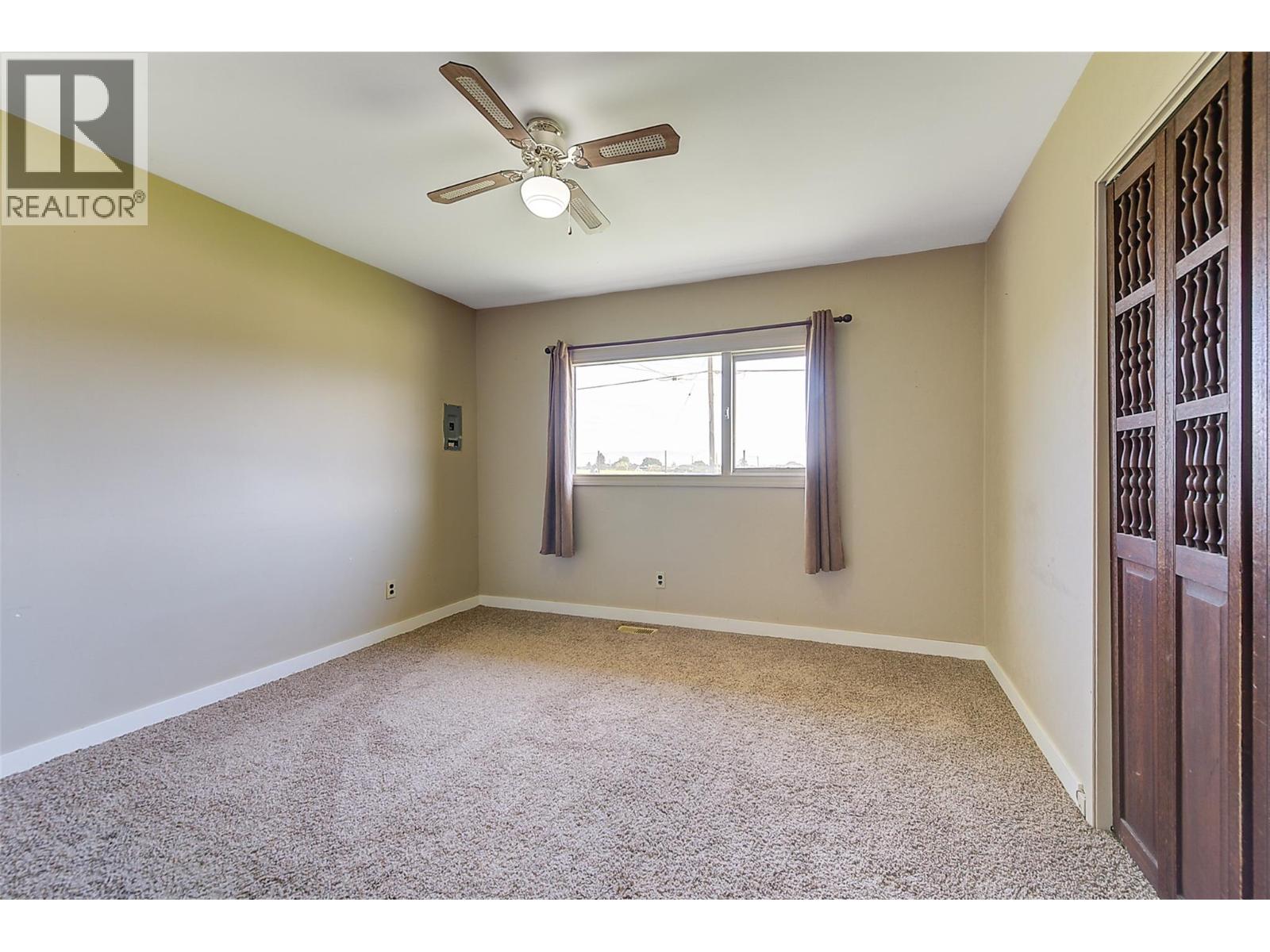 Picture for 3982 Hitchner  Road https://www.cirrealty.ca/reb/bc/3/10364353_26.jpg