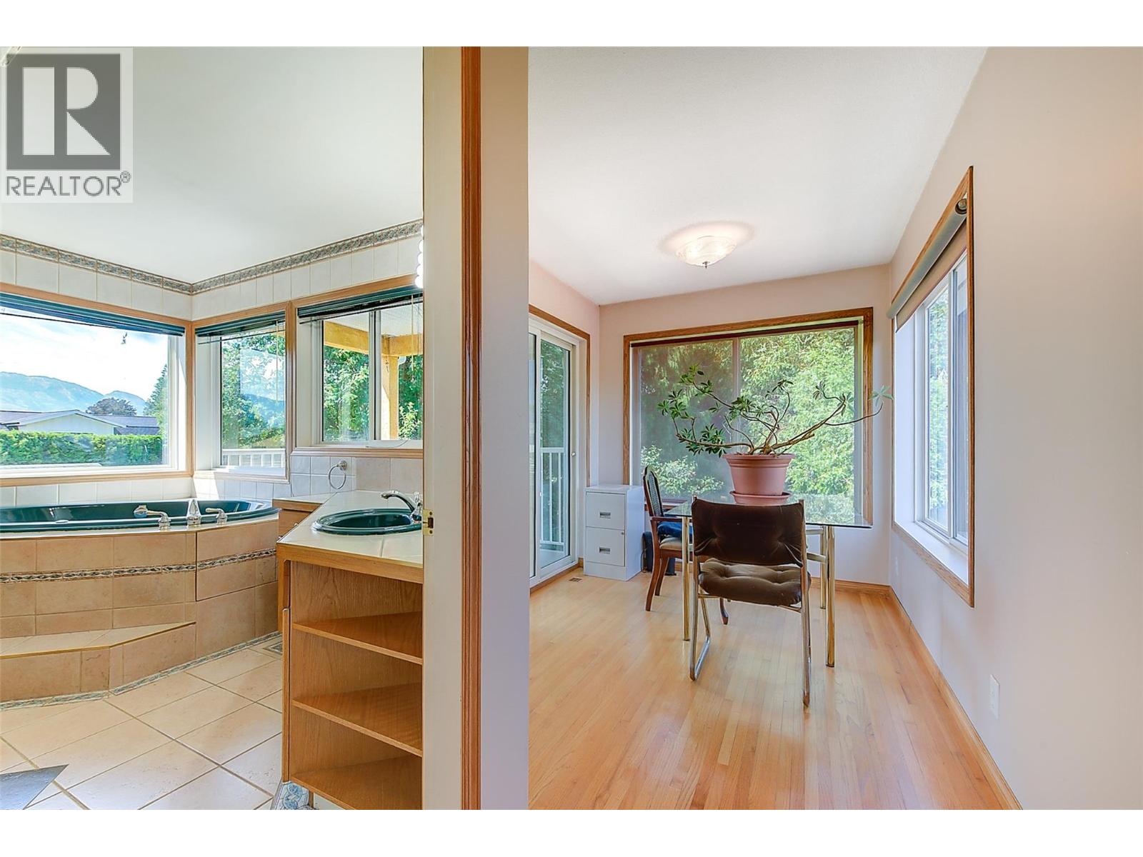 Picture for 3982 Hitchner  Road https://www.cirrealty.ca/reb/bc/3/10364353_33.jpg