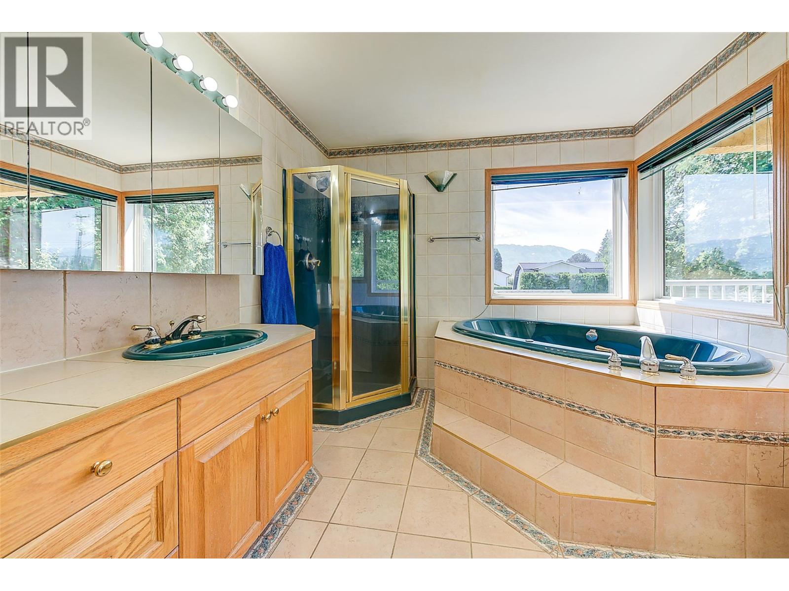 Picture for 3982 Hitchner  Road https://www.cirrealty.ca/reb/bc/3/10364353_36.jpg