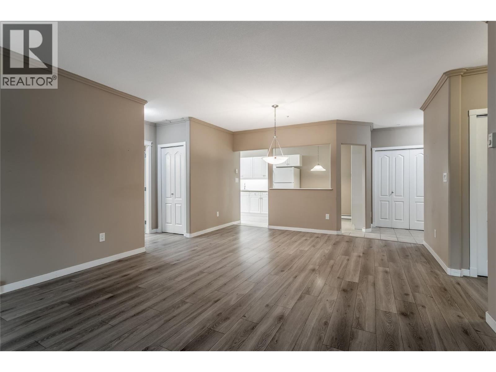 Picture for Unit #202, 303 Whitman  Road https://www.cirrealty.ca/reb/bc/3/10364583_14.jpg