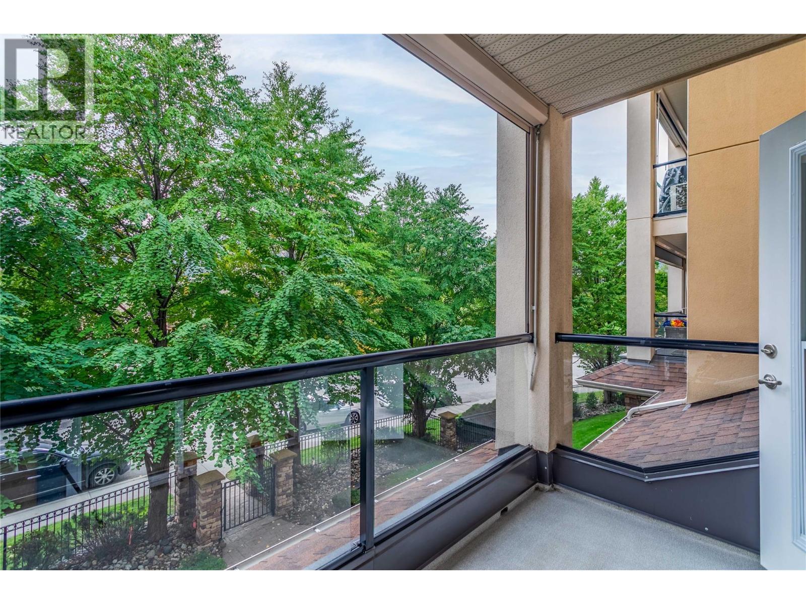 Picture for Unit #202, 303 Whitman  Road https://www.cirrealty.ca/reb/bc/3/10364583_27.jpg