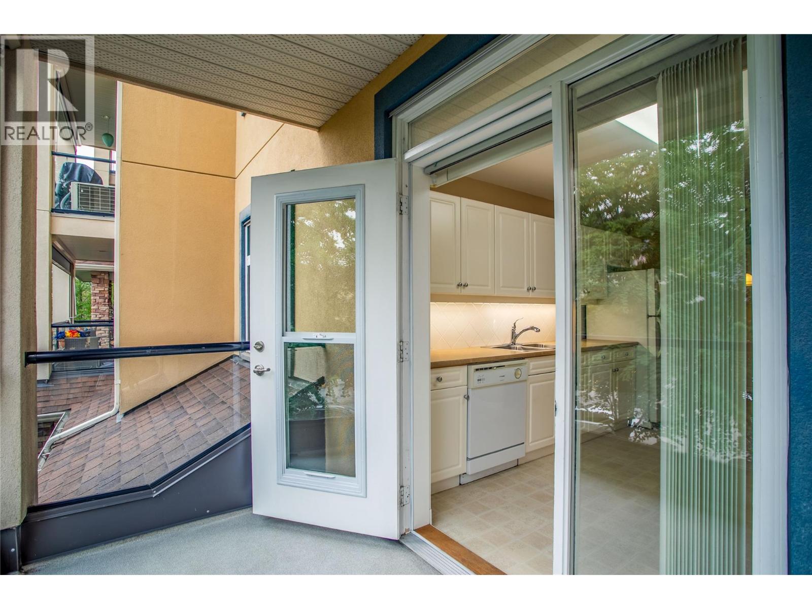 Picture for Unit #202, 303 Whitman  Road https://www.cirrealty.ca/reb/bc/3/10364583_29.jpg