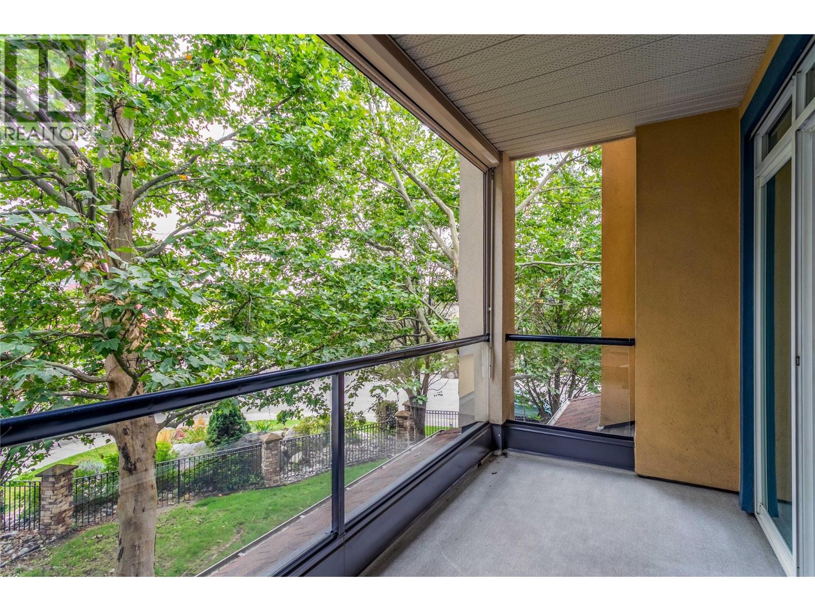 Picture for Unit #202, 303 Whitman  Road https://www.cirrealty.ca/reb/bc/3/10364583_33.jpg