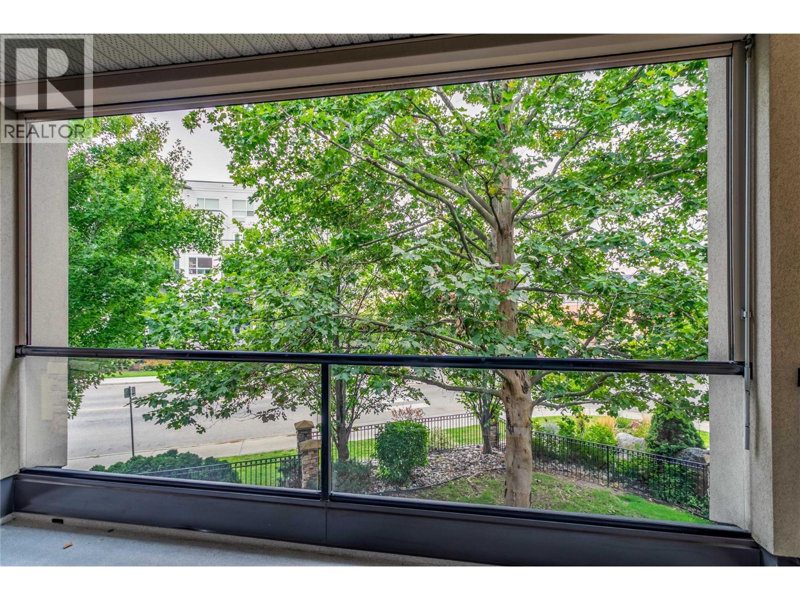 Picture for Unit #202, 303 Whitman  Road https://www.cirrealty.ca/reb/bc/3/10364583_35.jpg