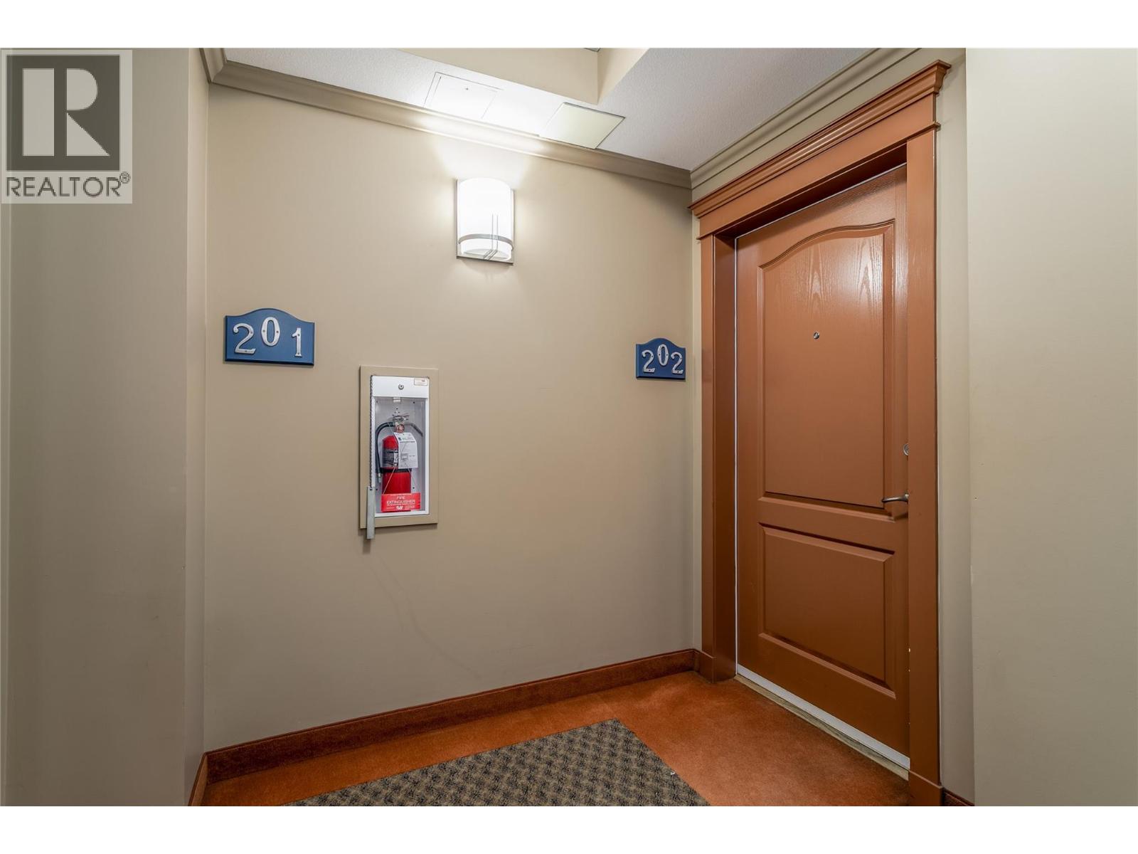 Picture for Unit #202, 303 Whitman  Road https://www.cirrealty.ca/reb/bc/3/10364583_37.jpg