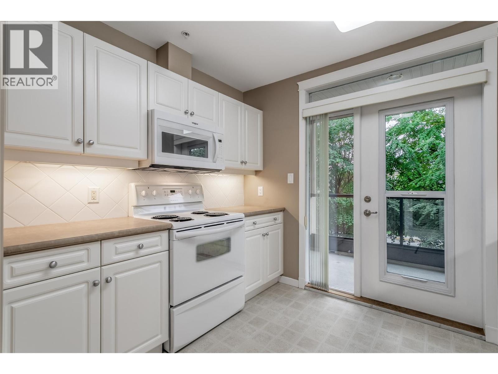 Picture for Unit #202, 303 Whitman  Road https://www.cirrealty.ca/reb/bc/3/10364583_9.jpg