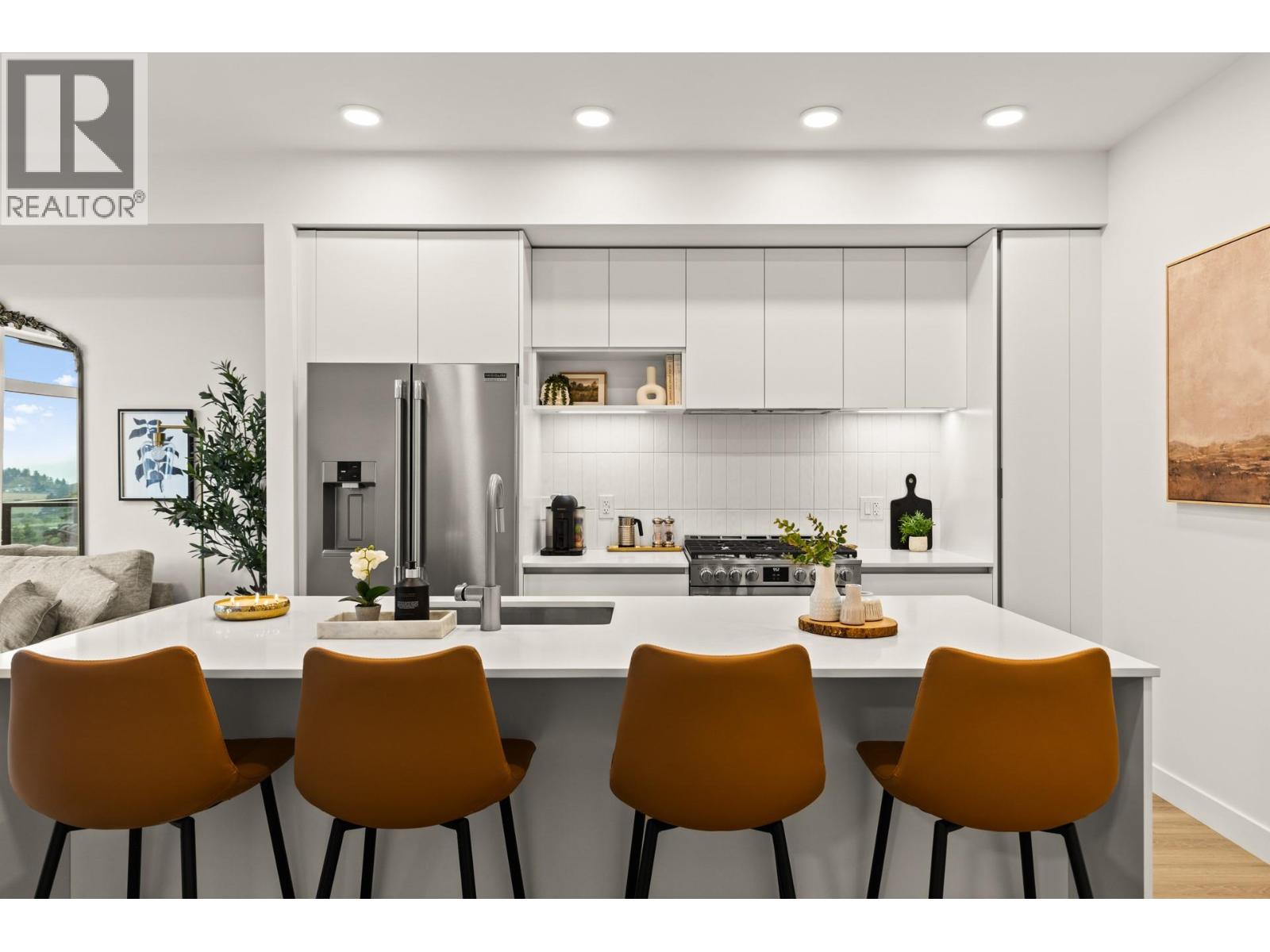 Picture for Unit #403, 2780 Olalla  Road https://www.cirrealty.ca/reb/bc/3/10364623_2.jpg