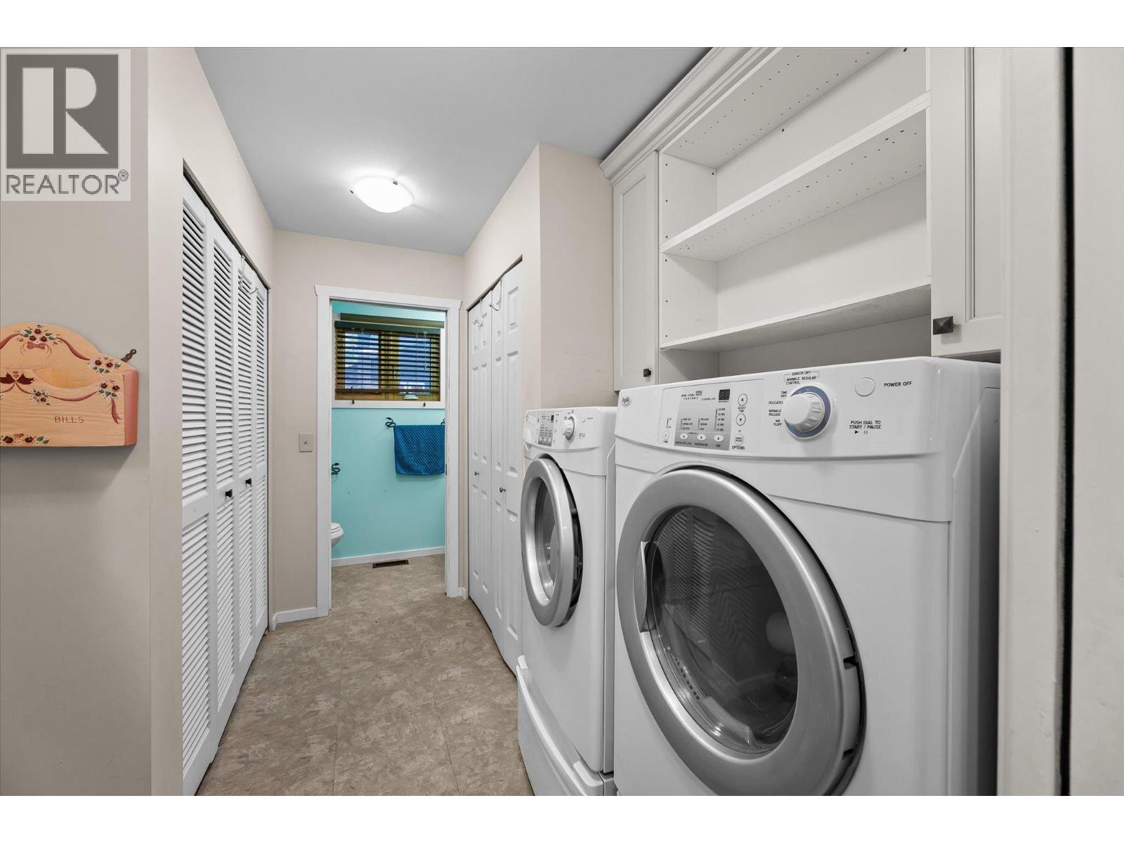 Picture for 1644 SCOTT  Crescent https://www.cirrealty.ca/reb/bc/3/10364713_22.jpg