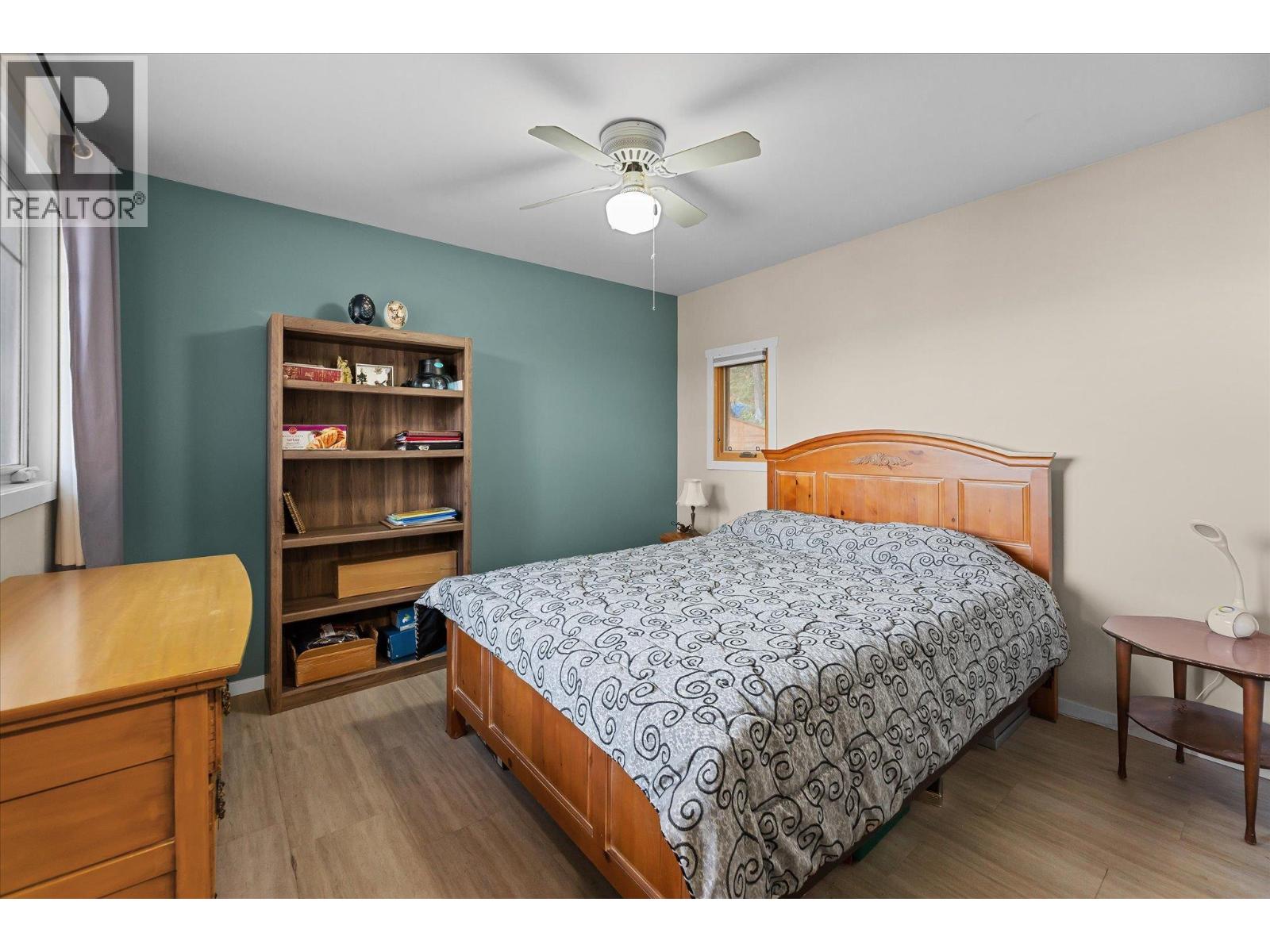 Picture for 1644 SCOTT  Crescent https://www.cirrealty.ca/reb/bc/3/10364713_28.jpg