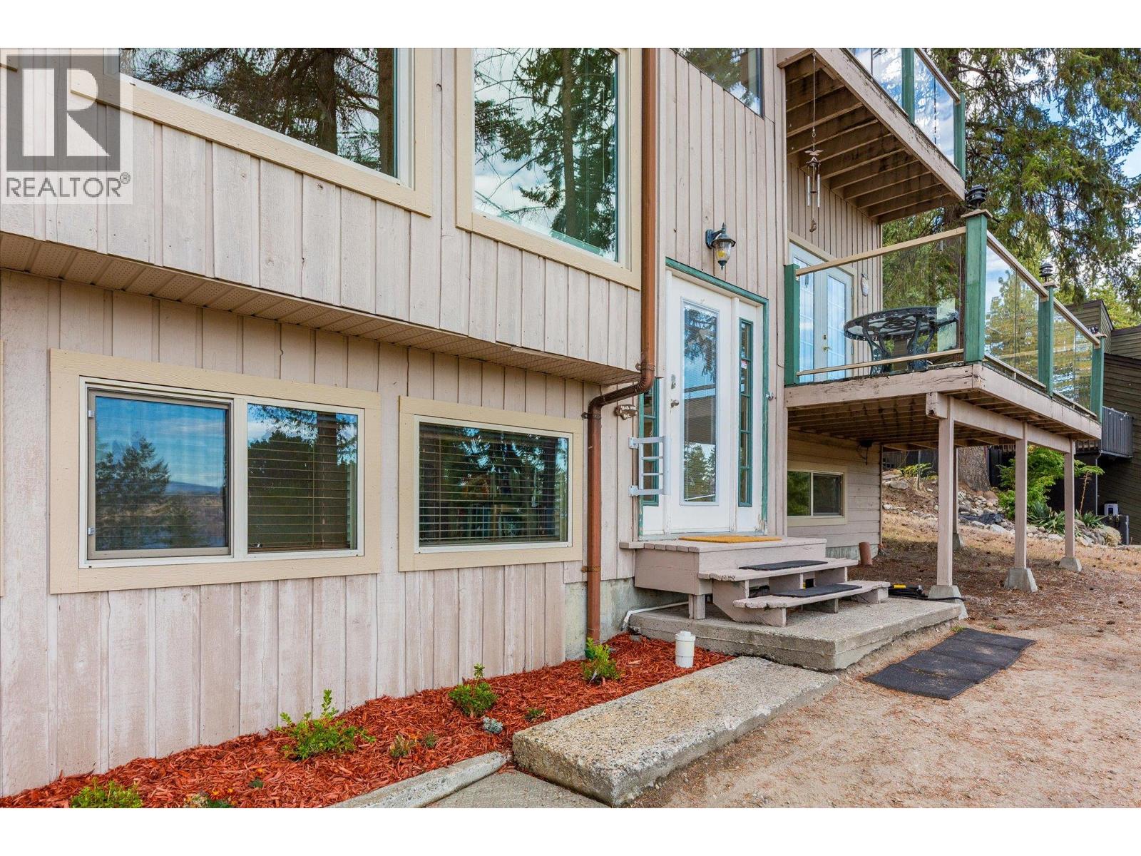 Picture for 1644 SCOTT  Crescent https://www.cirrealty.ca/reb/bc/3/10364713_3.jpg