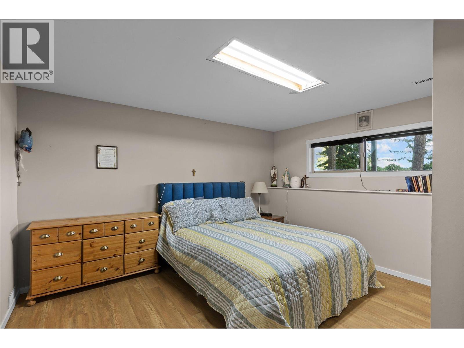 Picture for 1644 SCOTT  Crescent https://www.cirrealty.ca/reb/bc/3/10364713_30.jpg