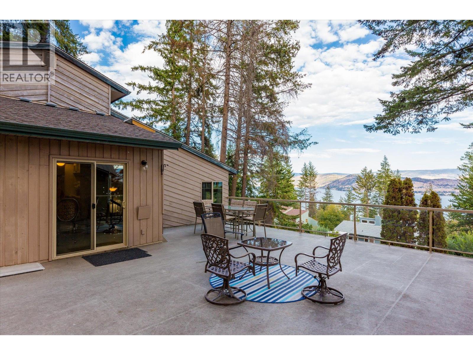 Picture for 1644 SCOTT  Crescent https://www.cirrealty.ca/reb/bc/3/10364713_40.jpg