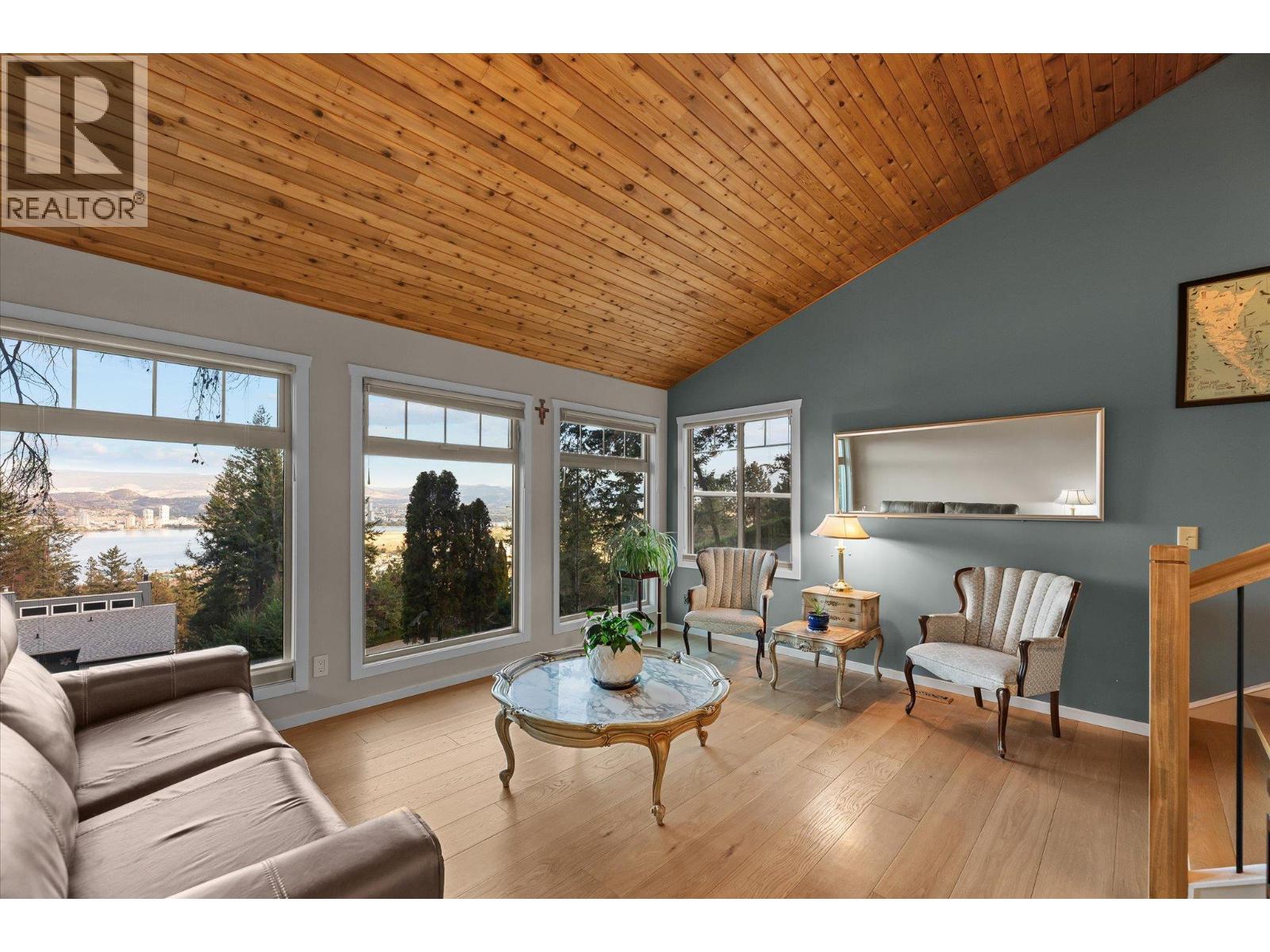 Picture for 1644 SCOTT  Crescent https://www.cirrealty.ca/reb/bc/3/10364713_5.jpg