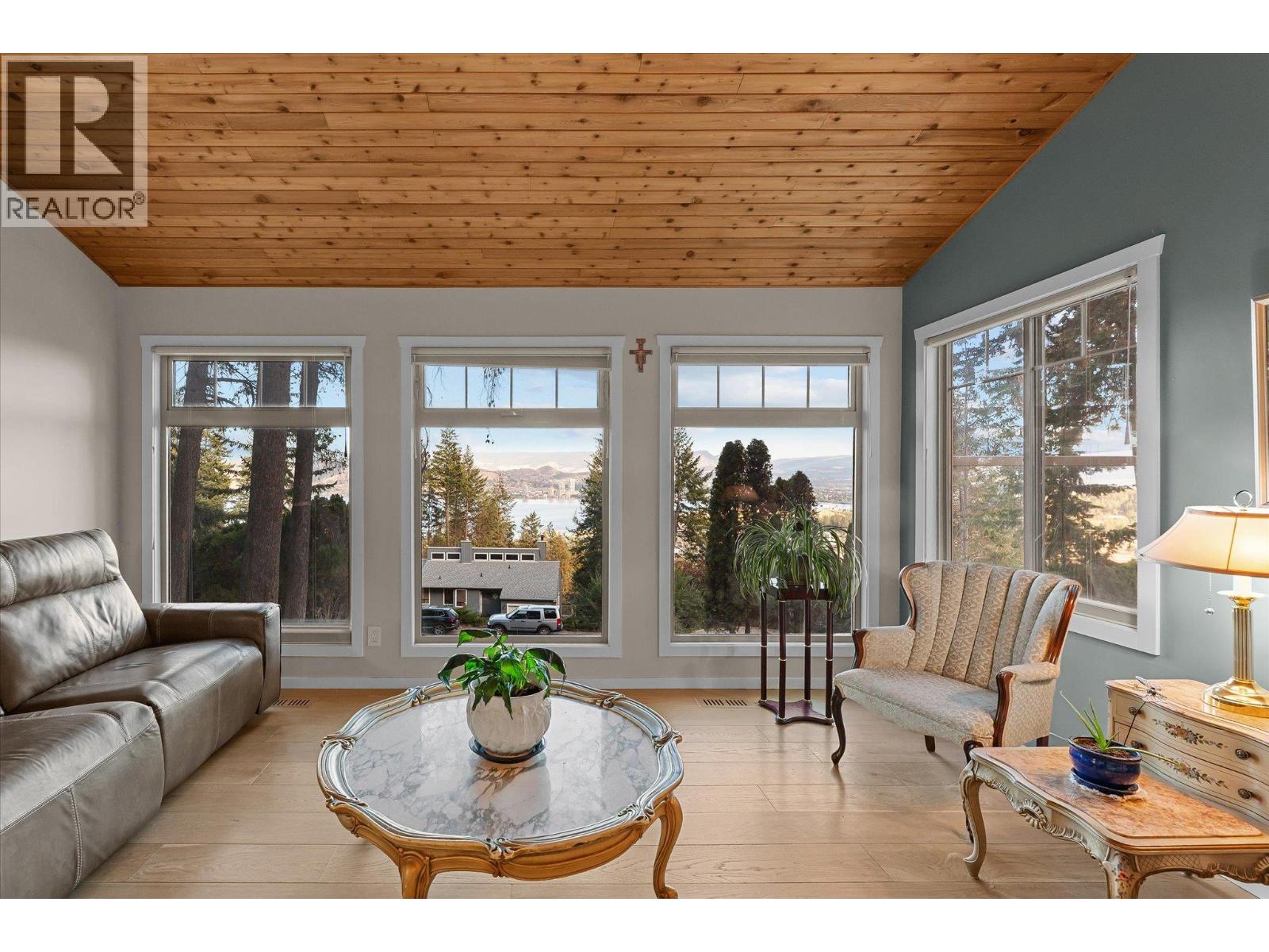 Picture for 1644 SCOTT  Crescent https://www.cirrealty.ca/reb/bc/3/10364713_6.jpg