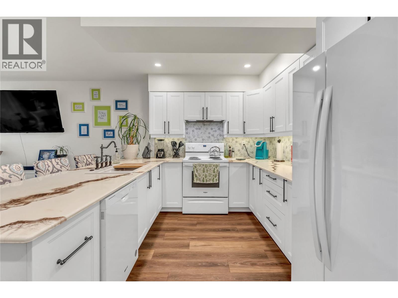 Picture for Unit #313, 3140 Wilson  Street