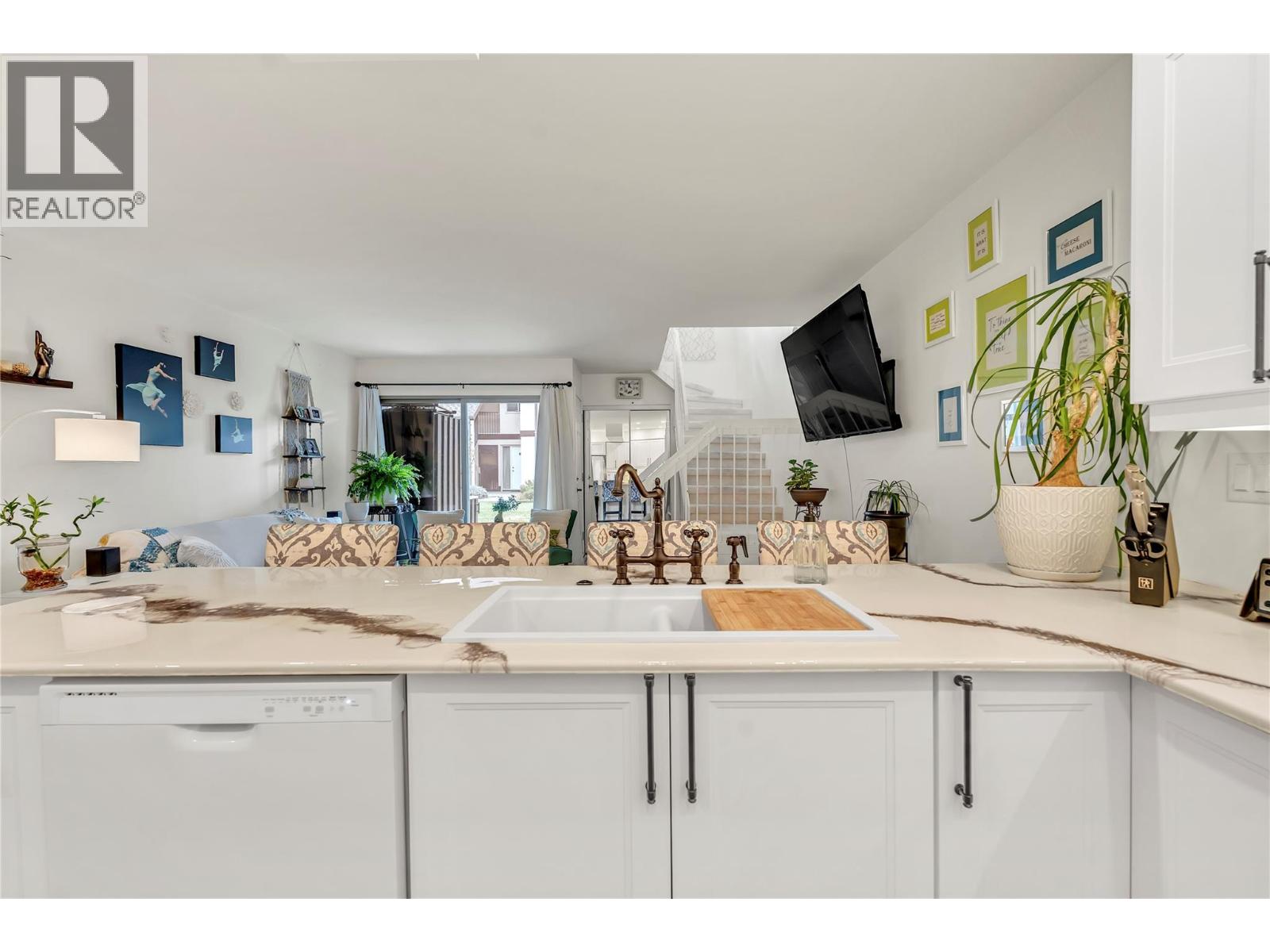 Picture for Unit #313, 3140 Wilson  Street