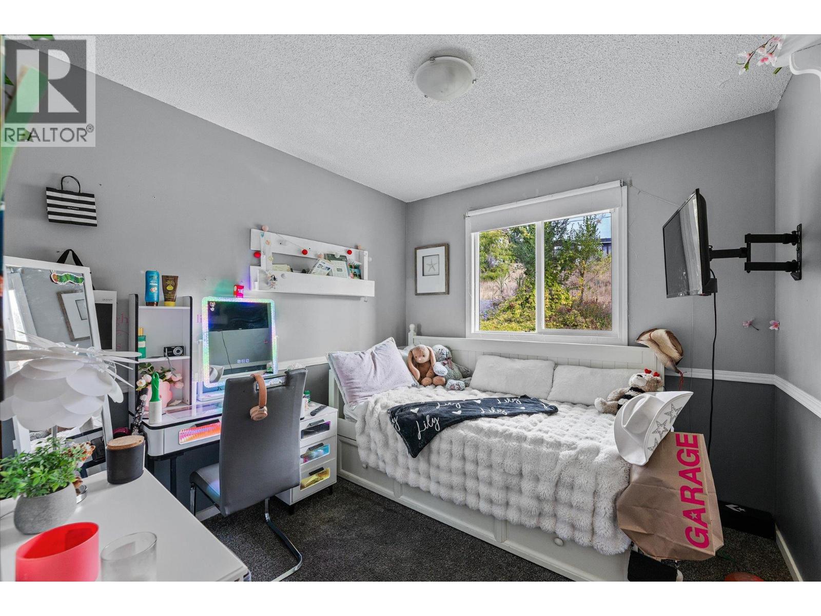 Picture for 1234 Oswell  Drive https://www.cirrealty.ca/reb/bc/3/10364833_15.jpg