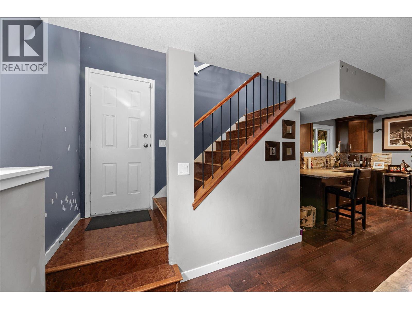 Picture for 1234 Oswell  Drive https://www.cirrealty.ca/reb/bc/3/10364833_18.jpg