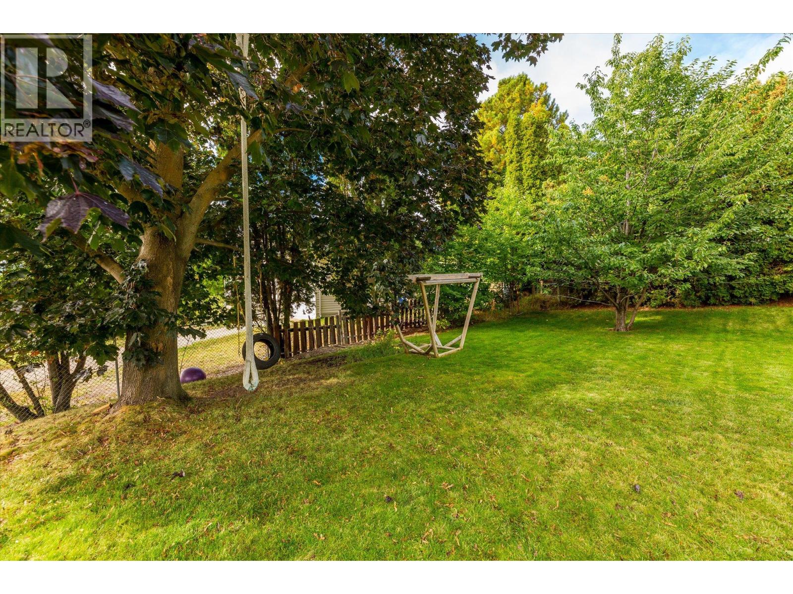 Picture for 1234 Oswell  Drive https://www.cirrealty.ca/reb/bc/3/10364833_30.jpg