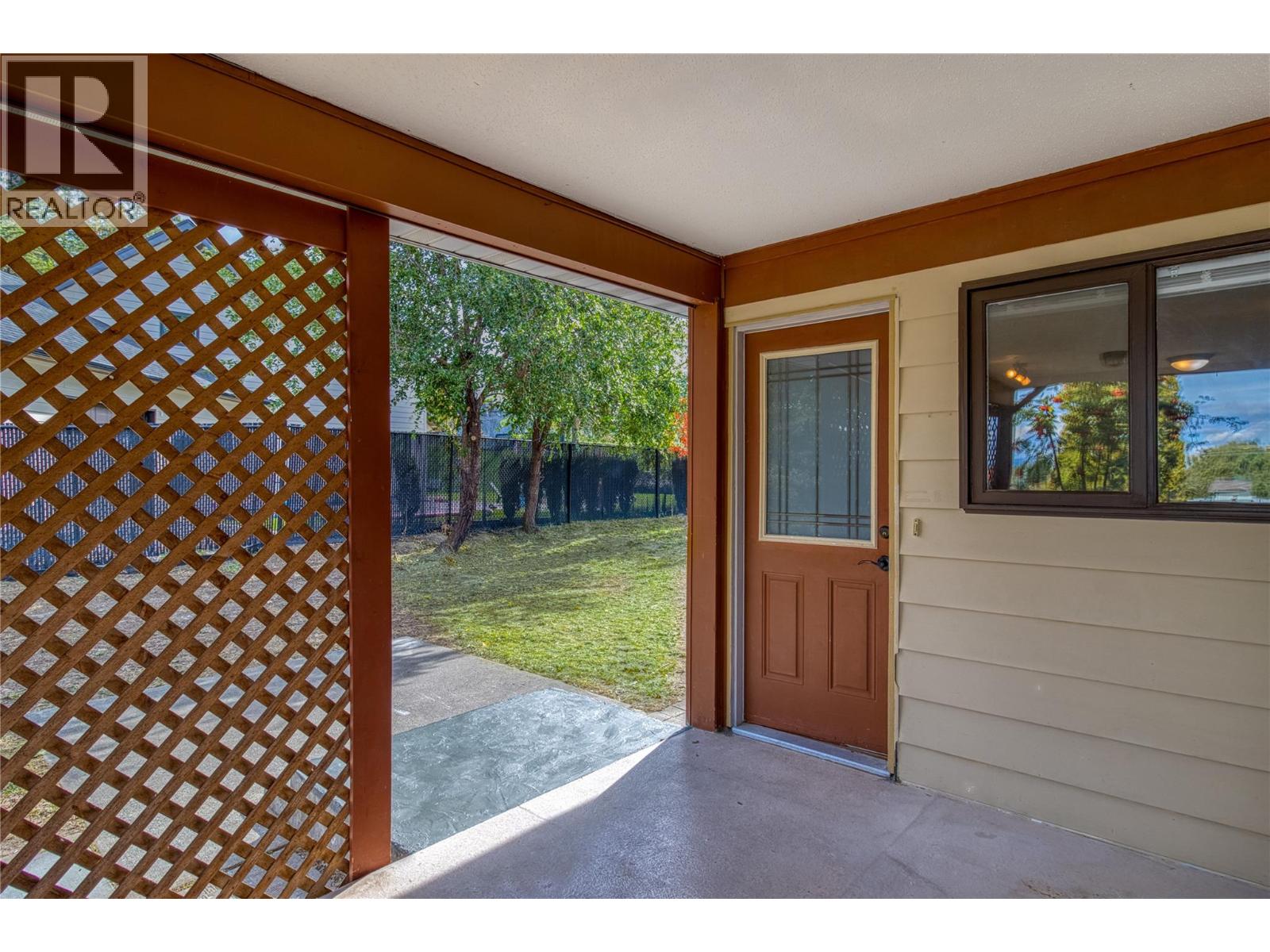 Picture for 3155 Prospect  Road https://www.cirrealty.ca/reb/bc/3/10364863_15.jpg