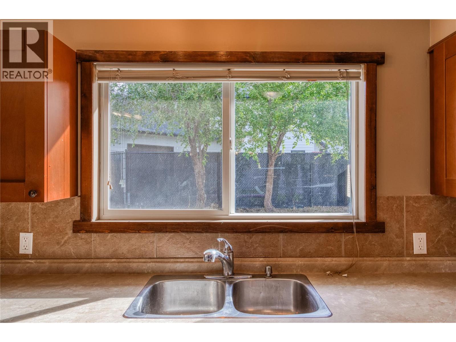 Picture for 3155 Prospect  Road https://www.cirrealty.ca/reb/bc/3/10364863_51.jpg