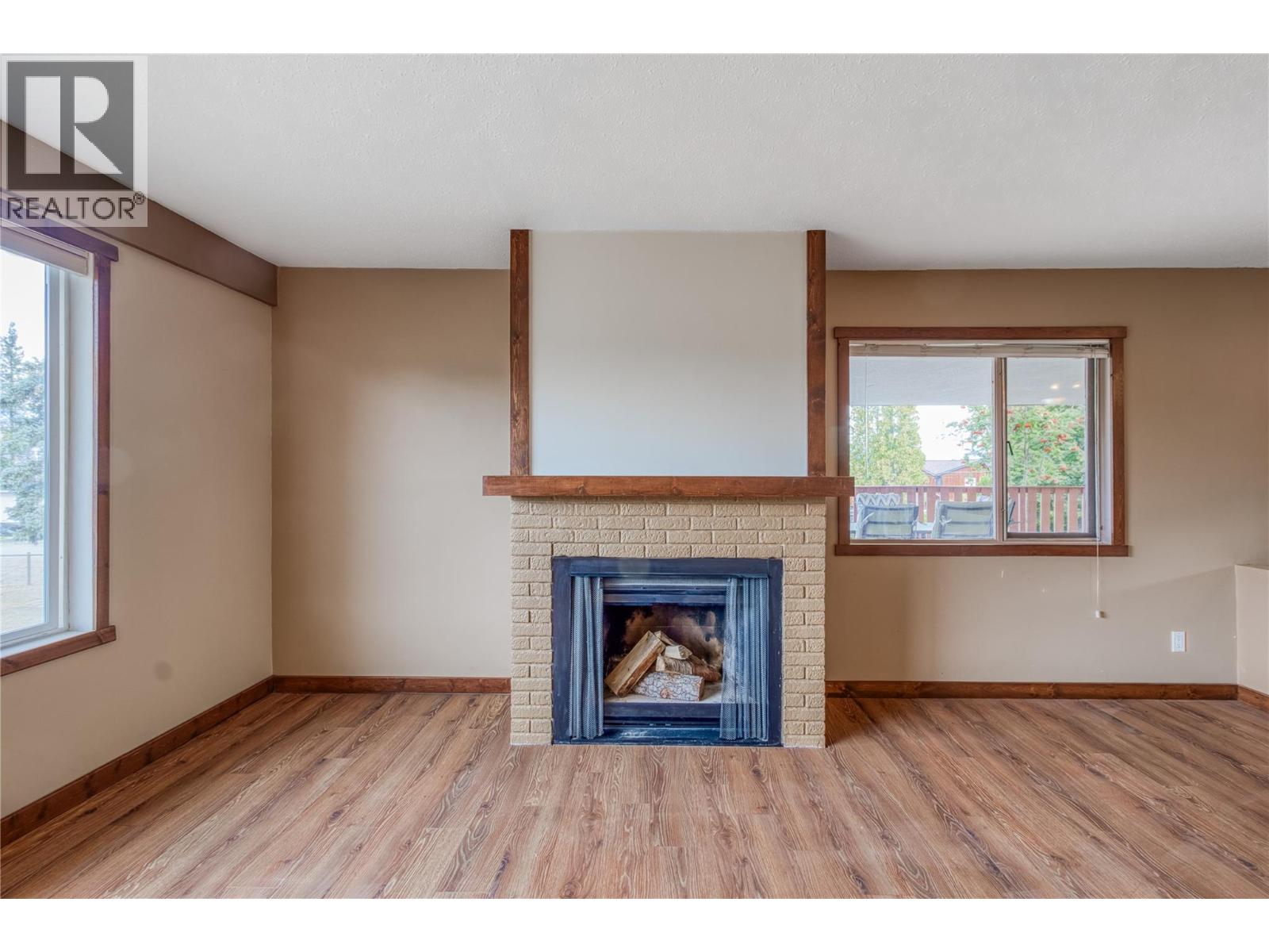 Picture for 3155 Prospect  Road https://www.cirrealty.ca/reb/bc/3/10364863_57.jpg