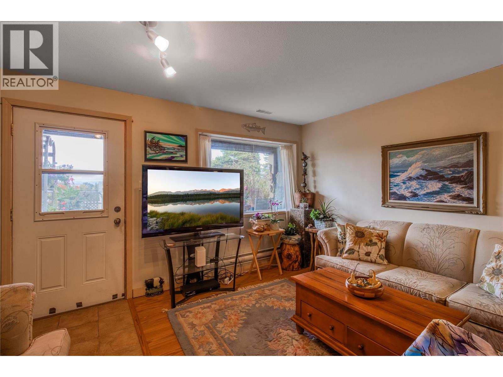 Picture for 3155 Prospect  Road https://www.cirrealty.ca/reb/bc/3/10364863_73.jpg