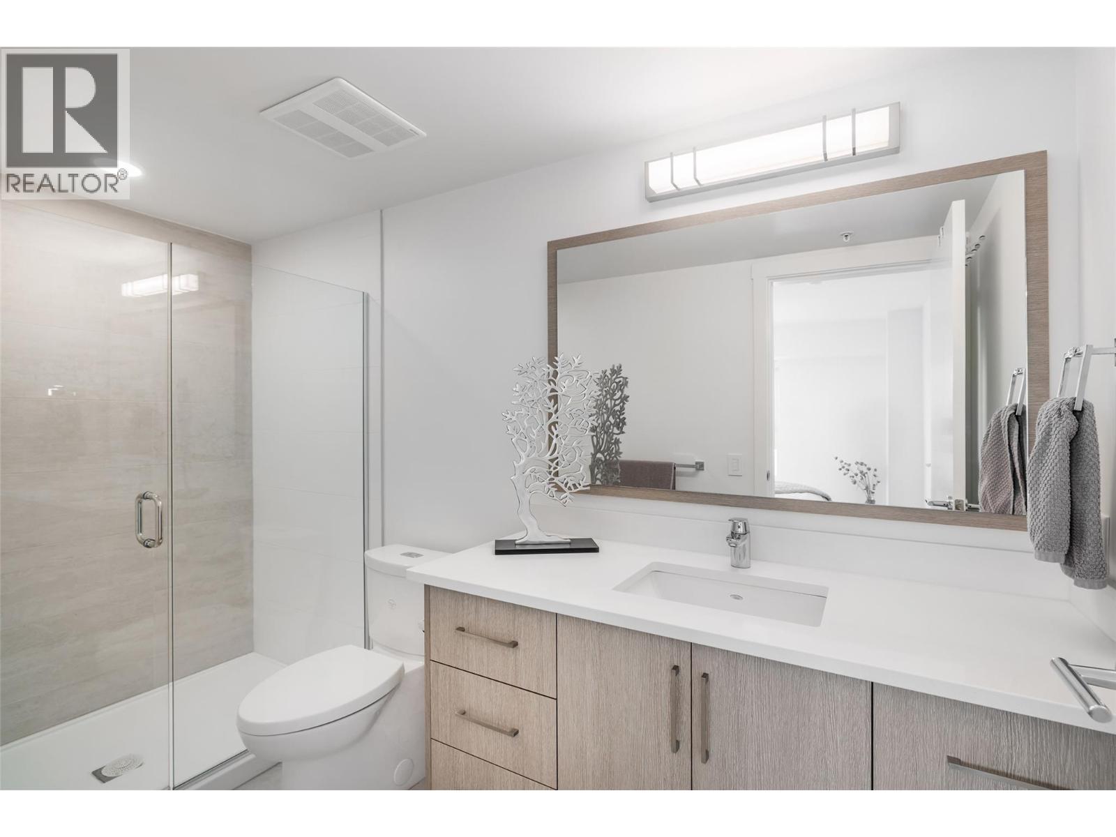 Picture for Unit #2009, 1588 Ellis  Street https://www.cirrealty.ca/reb/bc/3/10365093_18.jpg