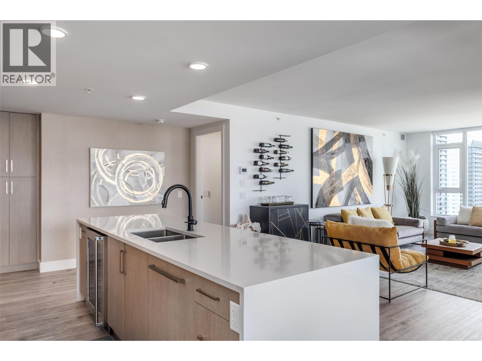 Picture for Unit #2009, 1588 Ellis  Street https://www.cirrealty.ca/reb/bc/3/10365093_9.jpg