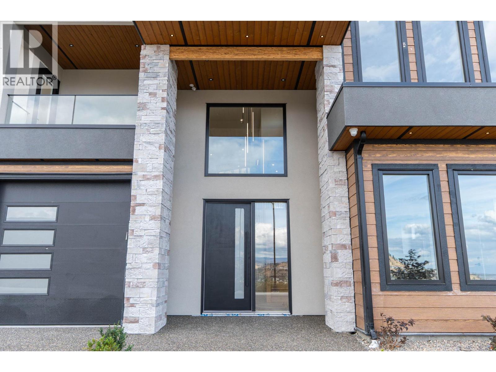 Picture for 2095 Cortina  Drive https://www.cirrealty.ca/reb/bc/3/10365183_54.jpg