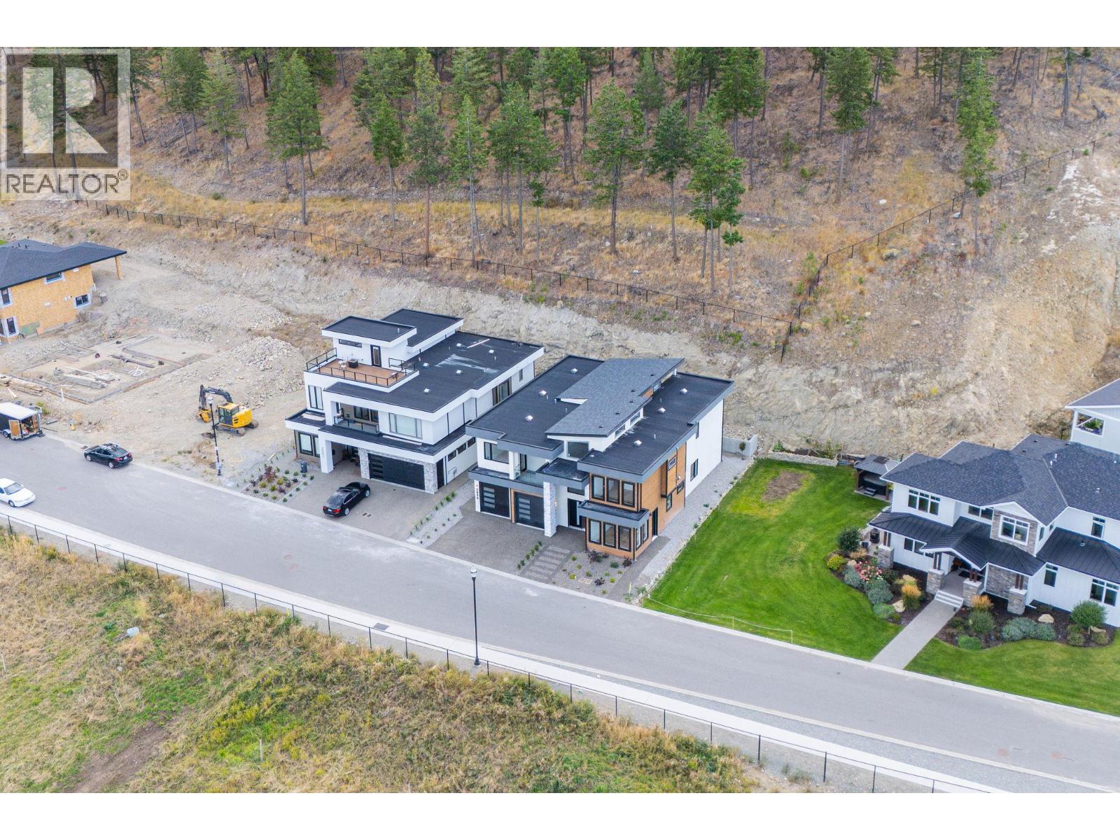 Picture for 2095 Cortina  Drive https://www.cirrealty.ca/reb/bc/3/10365183_55.jpg