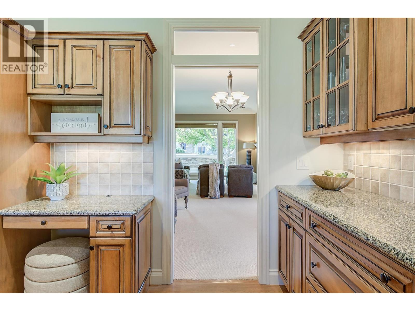 Picture for 3875 Gallaghers  Parkway https://www.cirrealty.ca/reb/bc/3/10365193_20.jpg