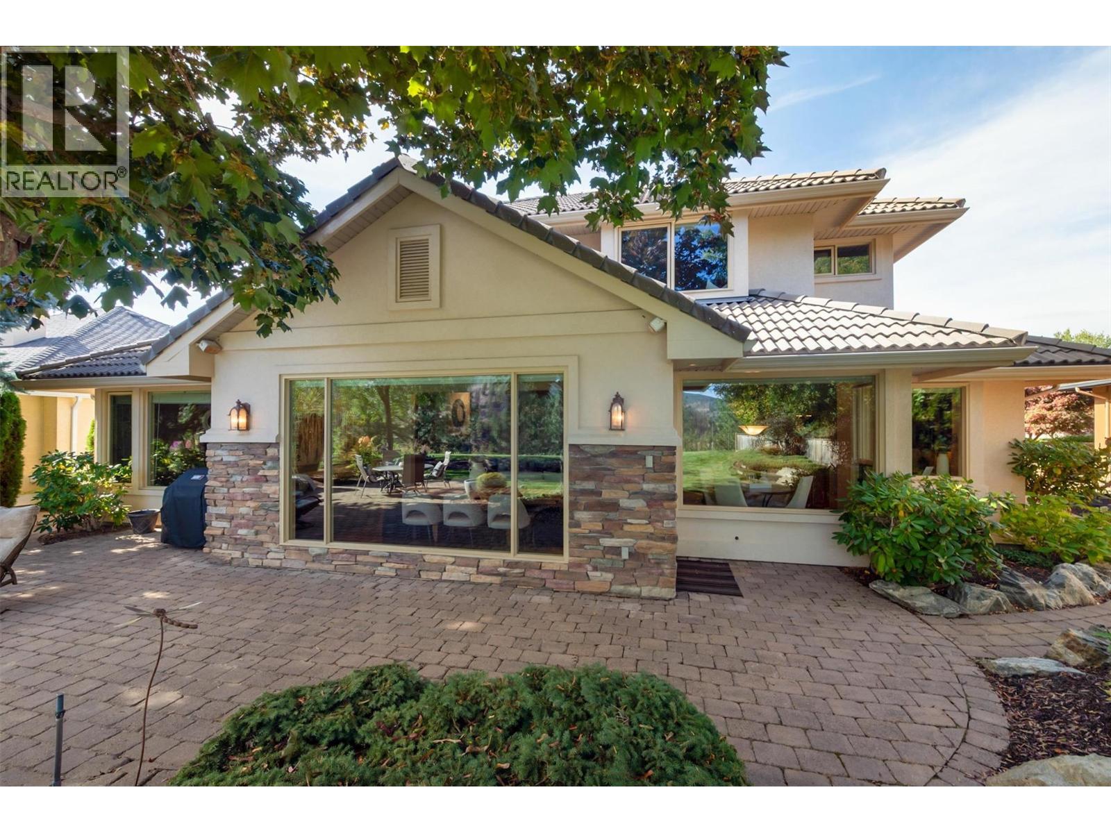 Picture for 3875 Gallaghers  Parkway https://www.cirrealty.ca/reb/bc/3/10365193_24.jpg