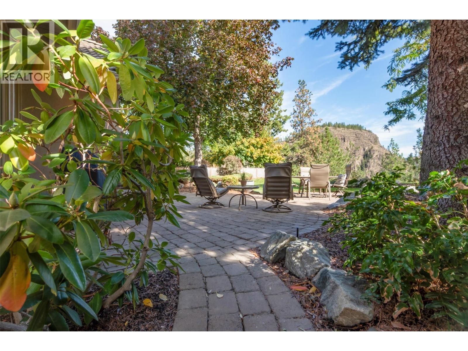 Picture for 3875 Gallaghers  Parkway https://www.cirrealty.ca/reb/bc/3/10365193_27.jpg