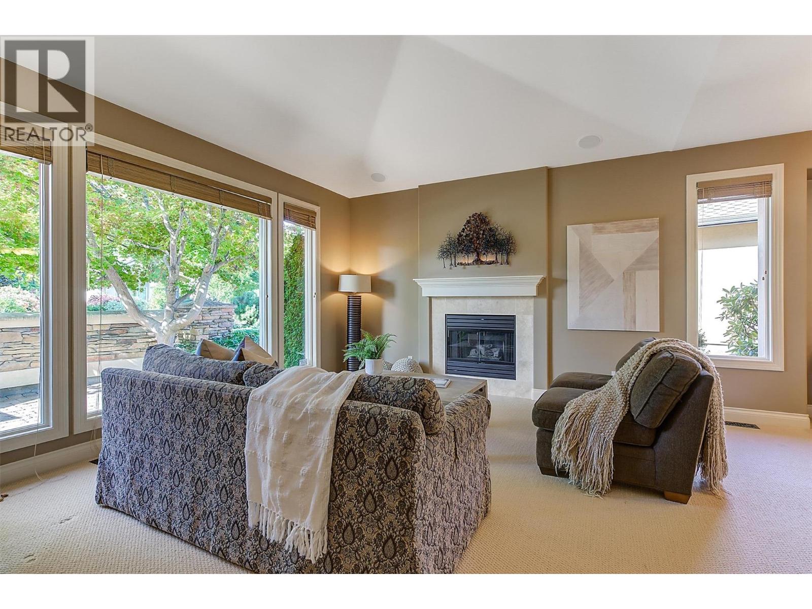 Picture for 3875 Gallaghers  Parkway https://www.cirrealty.ca/reb/bc/3/10365193_43.jpg