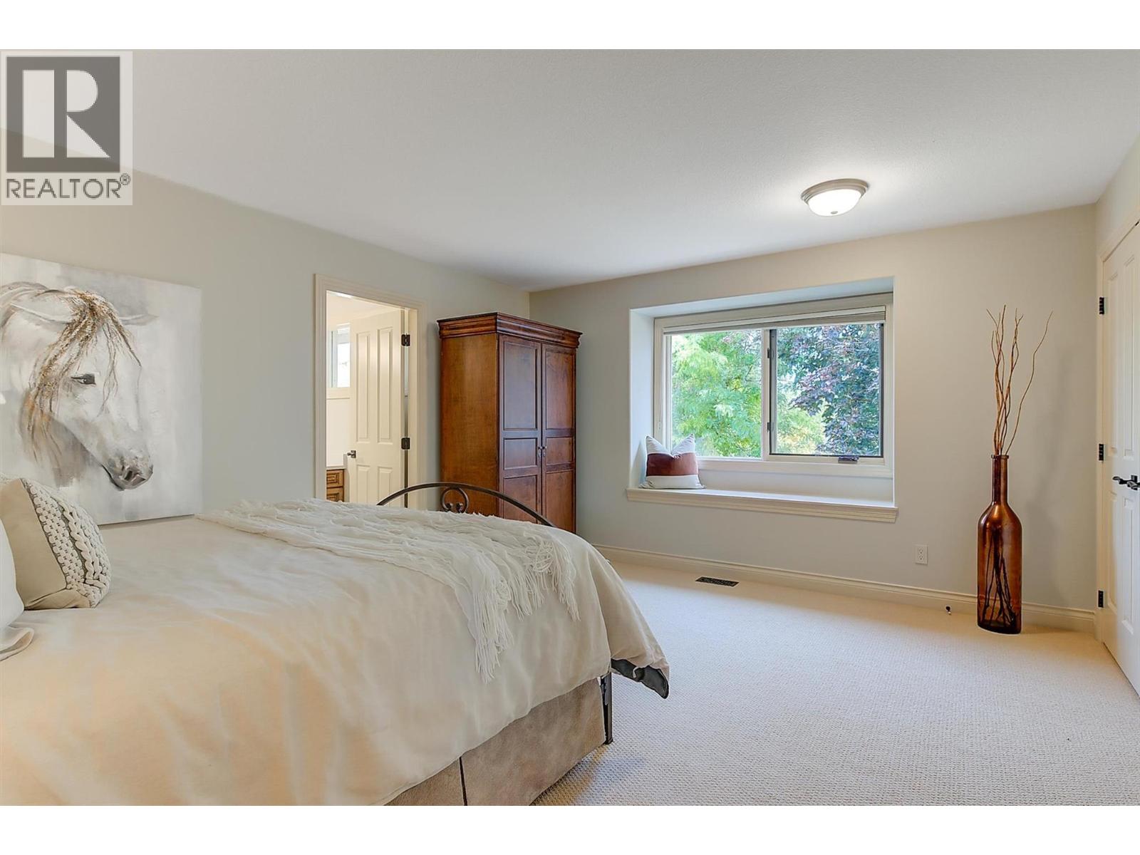 Picture for 3875 Gallaghers  Parkway https://www.cirrealty.ca/reb/bc/3/10365193_55.jpg