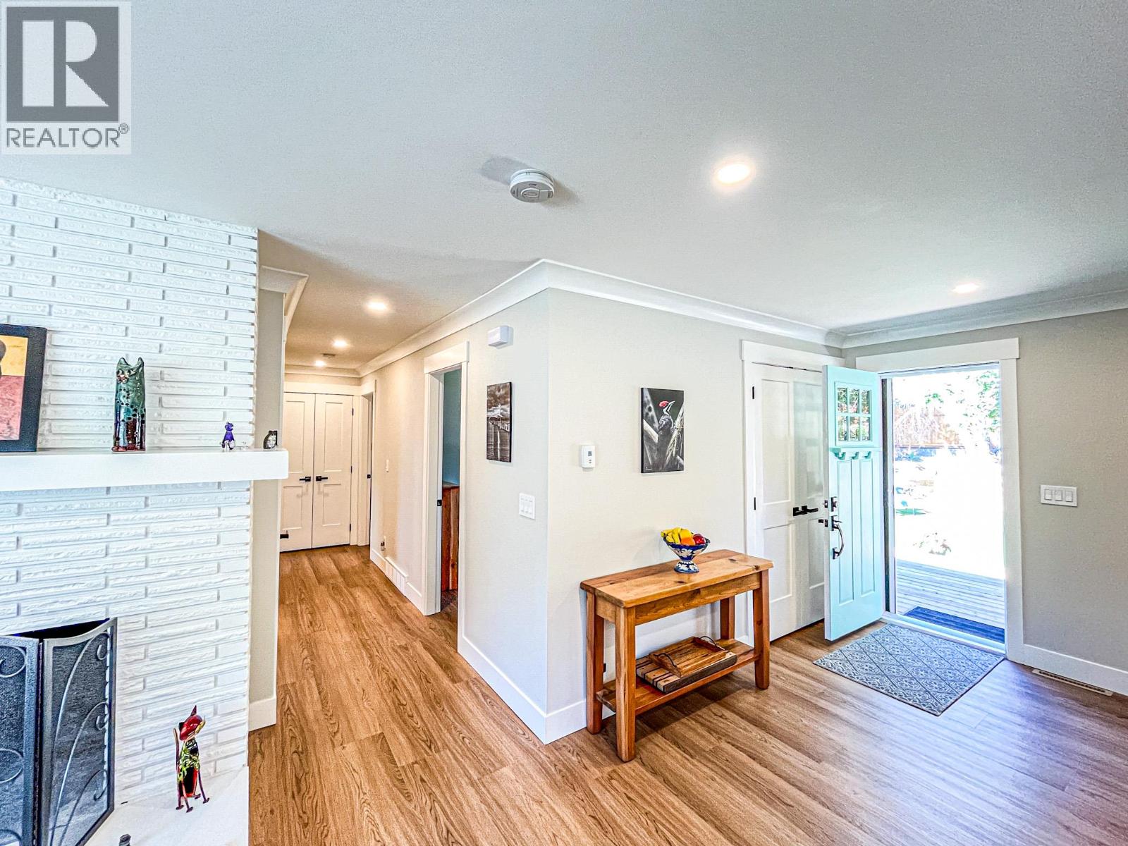 Picture for 7812 GRAVENSTEIN  Drive https://www.cirrealty.ca/reb/bc/3/10365223_10.jpg