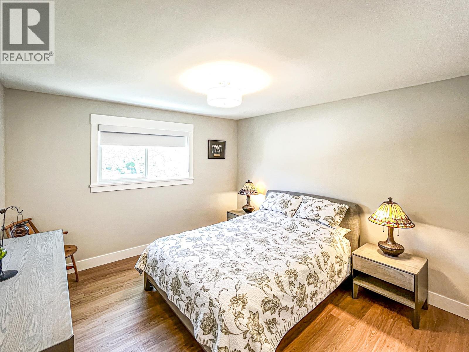 Picture for 7812 GRAVENSTEIN  Drive https://www.cirrealty.ca/reb/bc/3/10365223_20.jpg