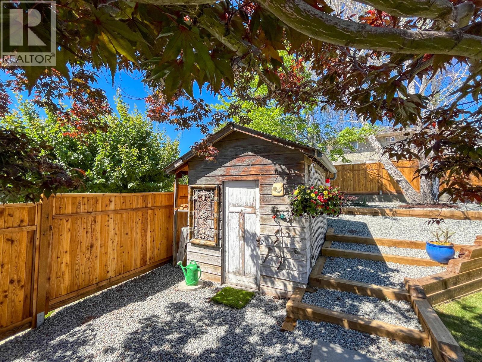 Picture for 7812 GRAVENSTEIN  Drive https://www.cirrealty.ca/reb/bc/3/10365223_27.jpg