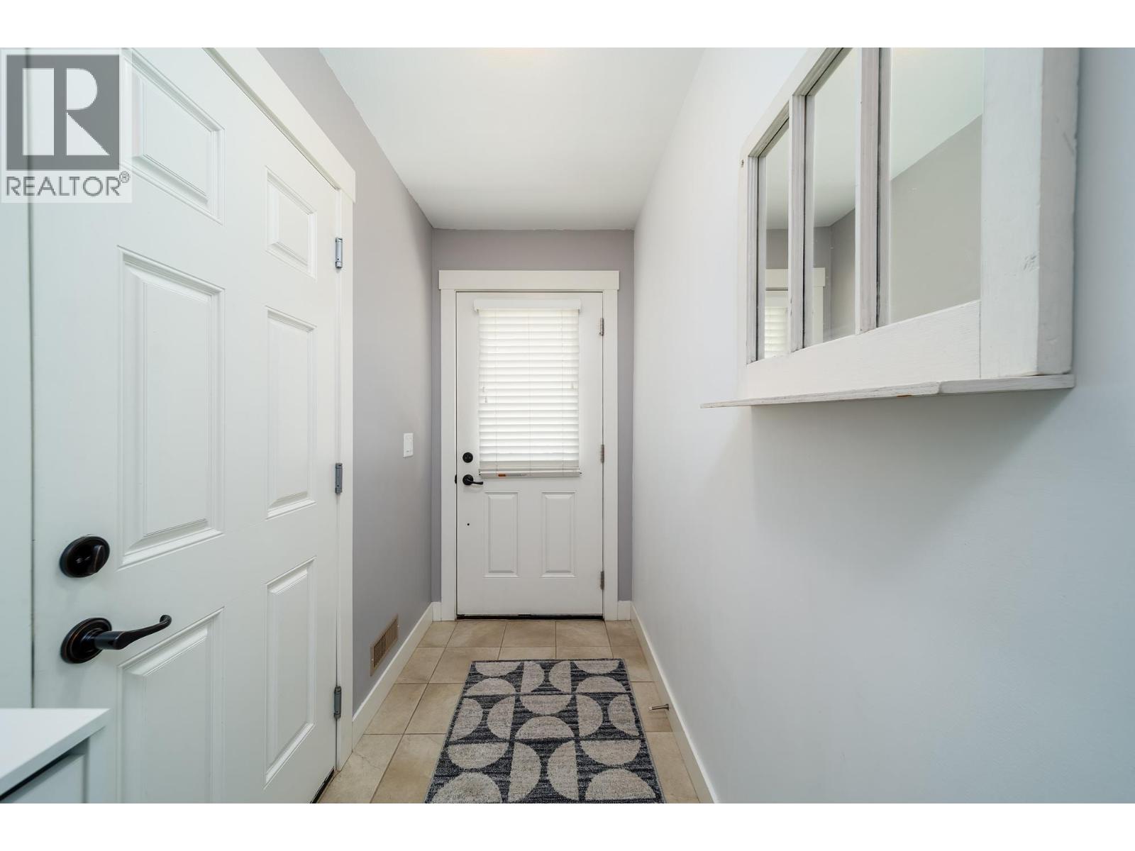 Picture for Unit #154, 1651 Lynrick  Road https://www.cirrealty.ca/reb/bc/3/10365253_34.jpg