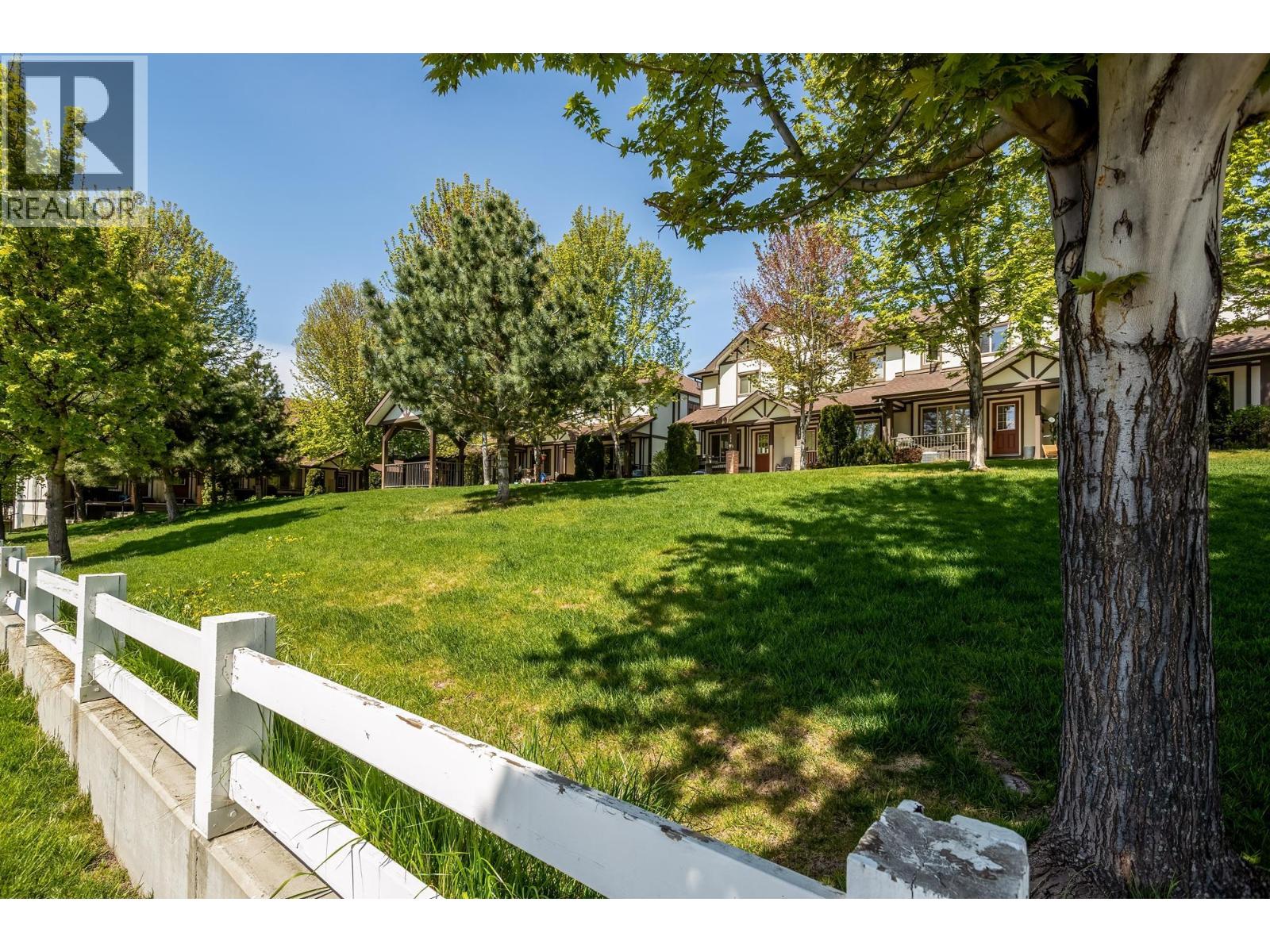 Picture for Unit #154, 1651 Lynrick  Road https://www.cirrealty.ca/reb/bc/3/10365253_4.jpg