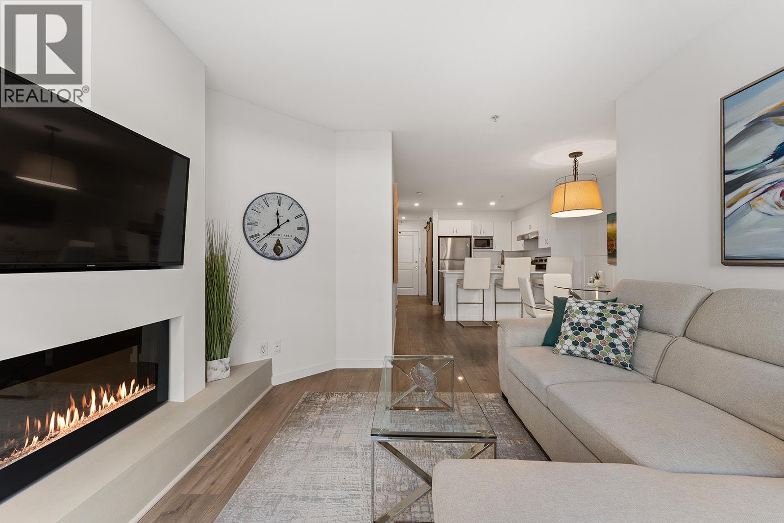 Picture for Unit #108, 567 Yates  Road https://www.cirrealty.ca/reb/bc/3/10365343_11.jpg