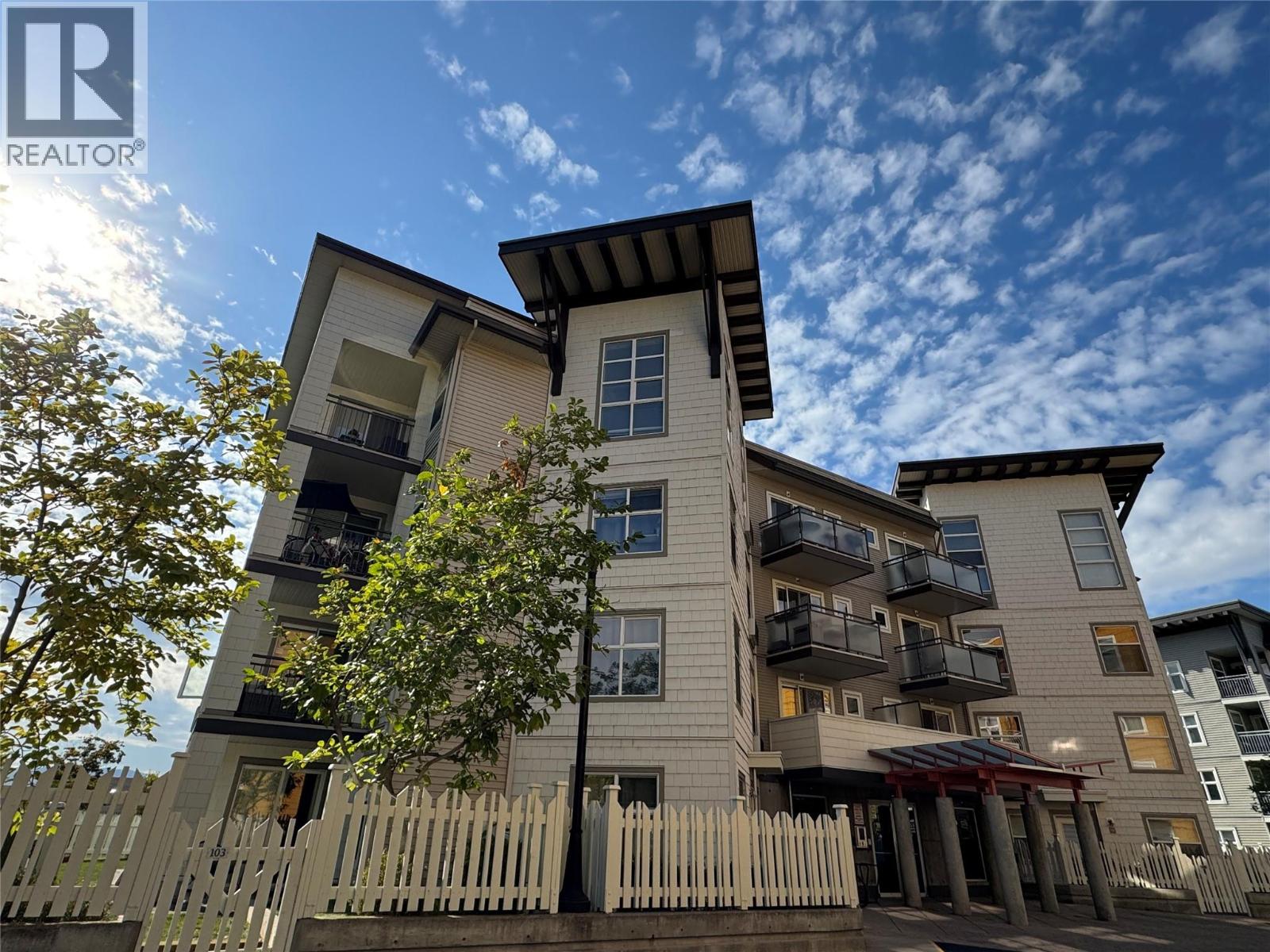 Picture for Unit #108, 567 Yates  Road https://www.cirrealty.ca/reb/bc/3/10365343_19.jpg