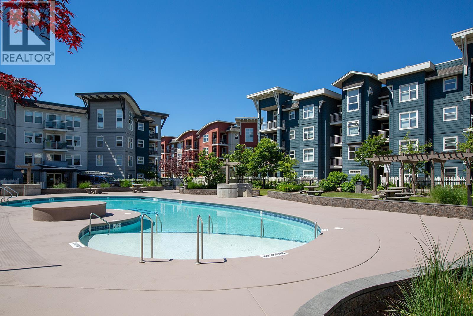 Picture for Unit #108, 567 Yates  Road https://www.cirrealty.ca/reb/bc/3/10365343_21.jpg