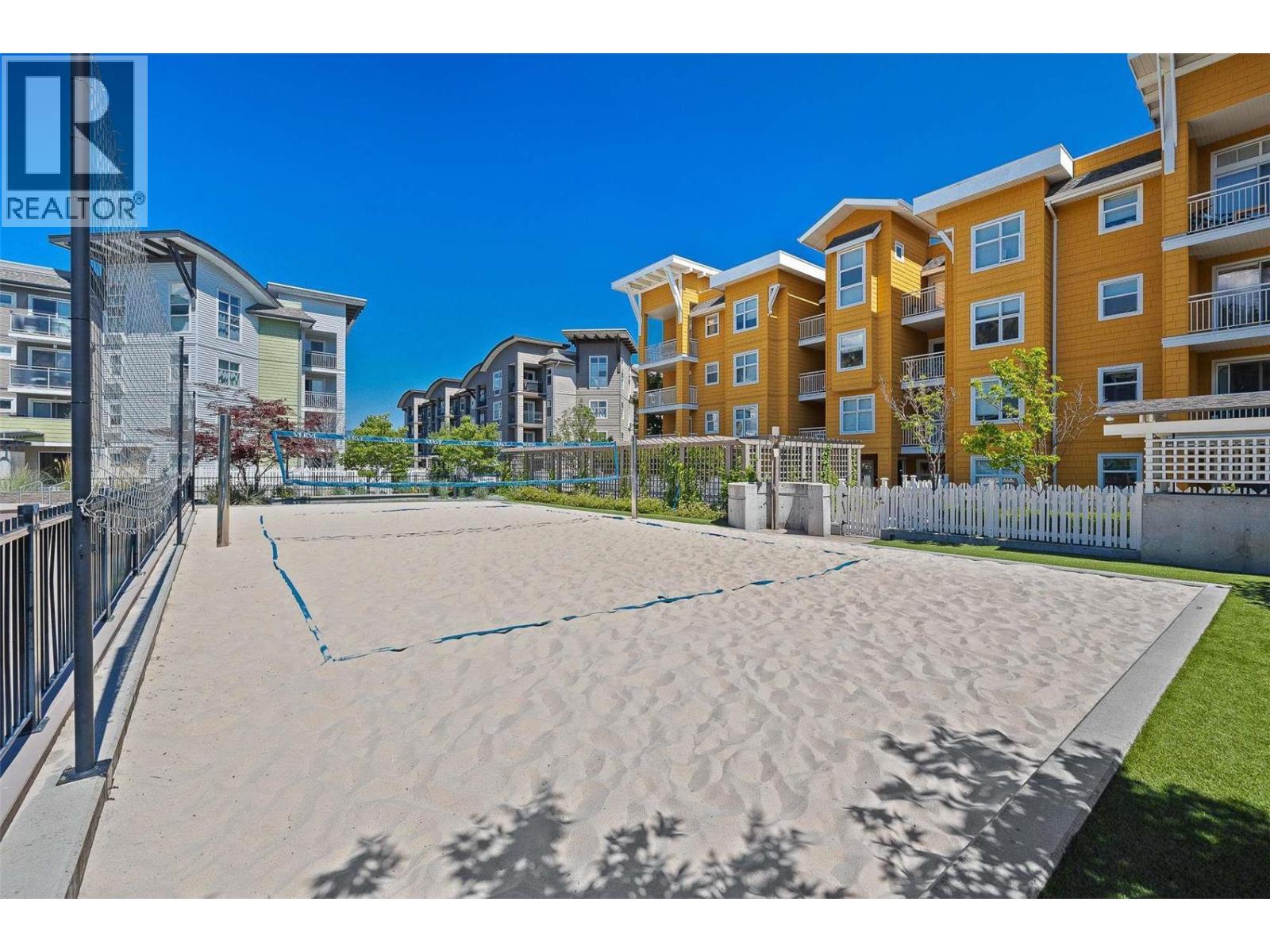 Picture for Unit #108, 567 Yates  Road https://www.cirrealty.ca/reb/bc/3/10365343_23.jpg