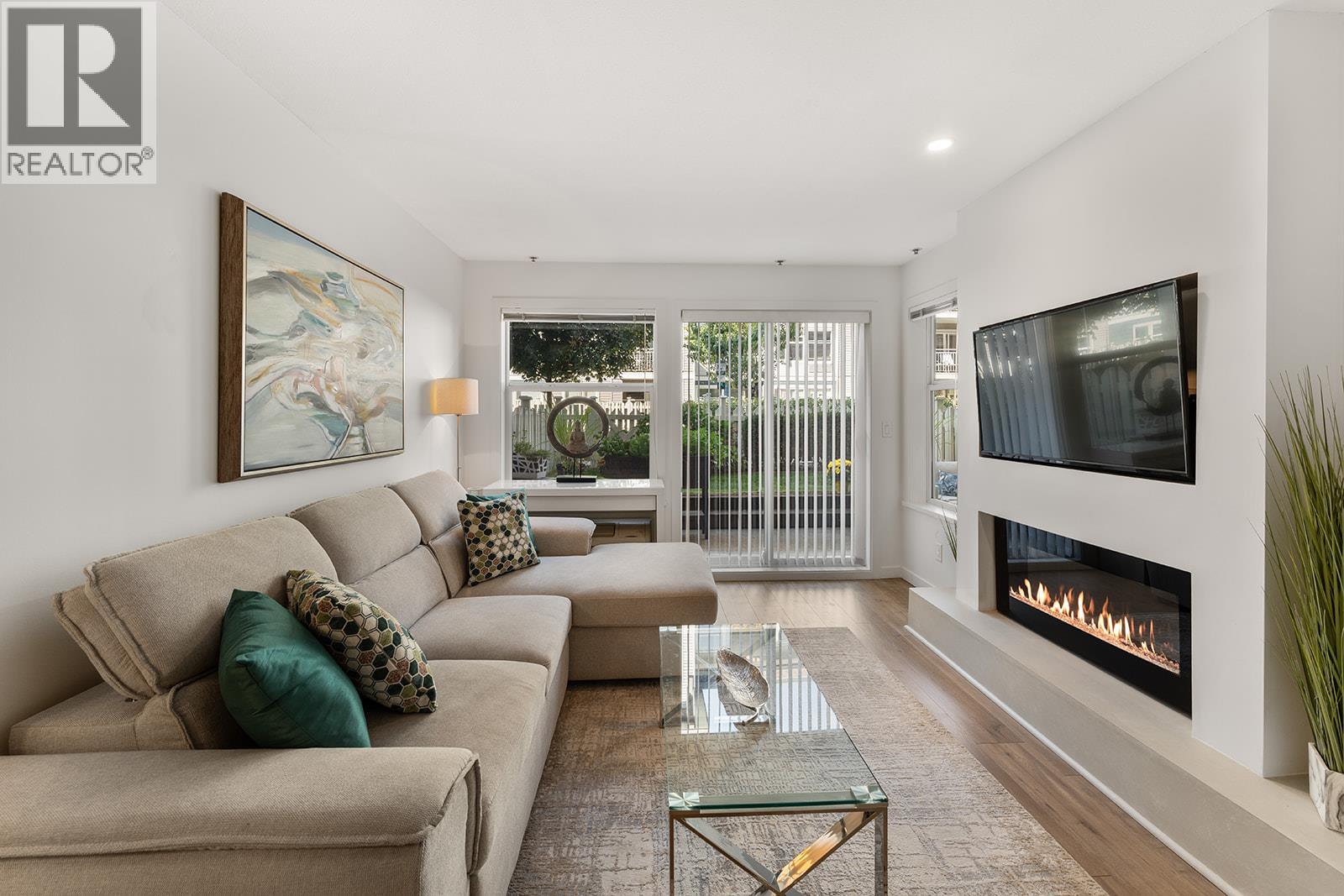 Picture for Unit #108, 567 Yates  Road https://www.cirrealty.ca/reb/bc/3/10365343_8.jpg