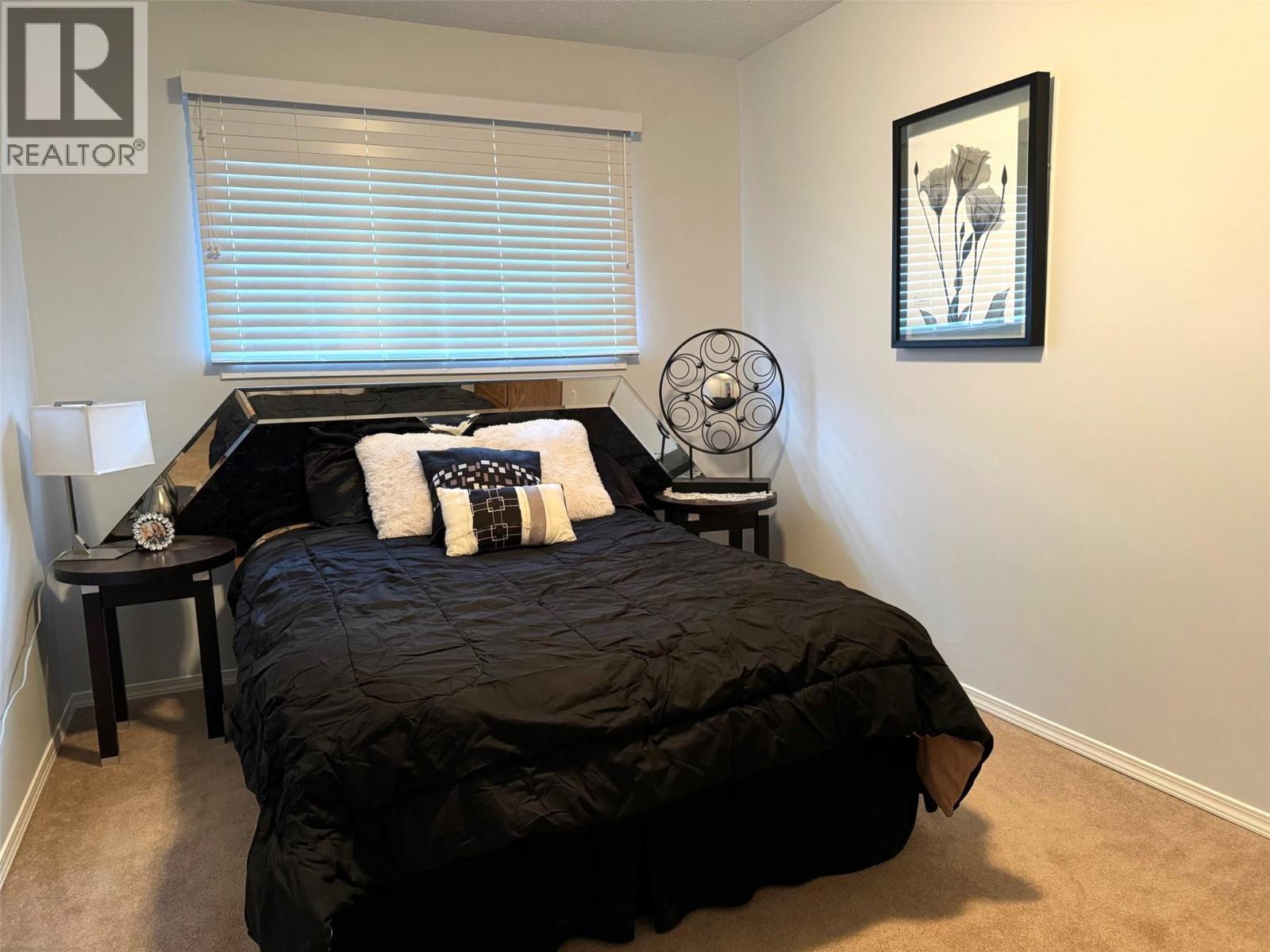 Picture for 3377 McIver  Road https://www.cirrealty.ca/reb/bc/3/10365423_8.jpg